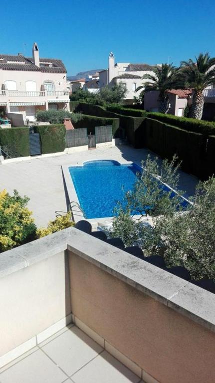 House with 2 bedrooms in Miami Platja with shared pool enclosed garden and WiFi 300 m from the beach