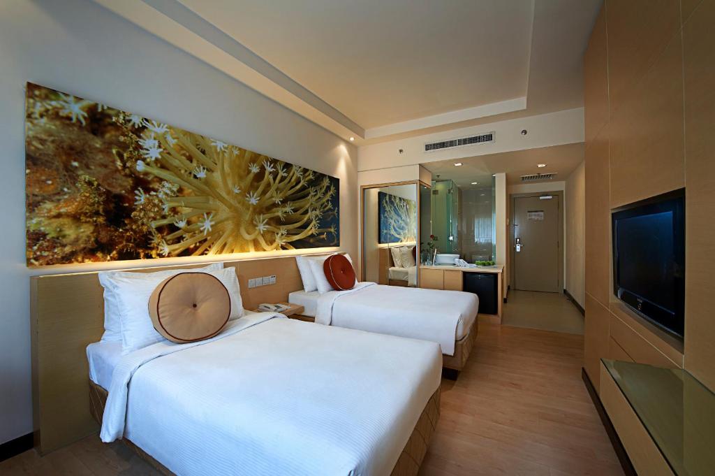 Двухместный (Deluxe Double or Twin Room - City Getaway (2 adults + 2 Children tickets)) отеля ANSA Hotel Kuala Lumpur, Куала-Лумпур