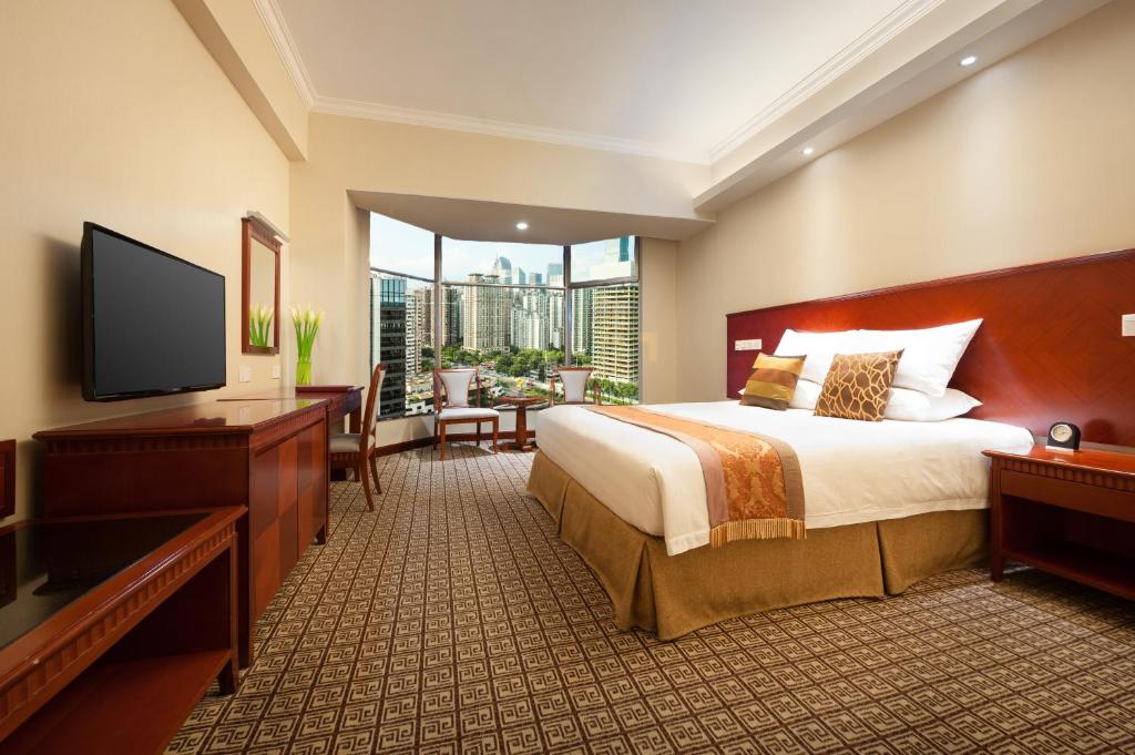 Двухместный (Номер бизнес-класса с кроватью размера «king-size») отеля Ramada Pearl Hotel Guangzhou, Гуанчжоу
