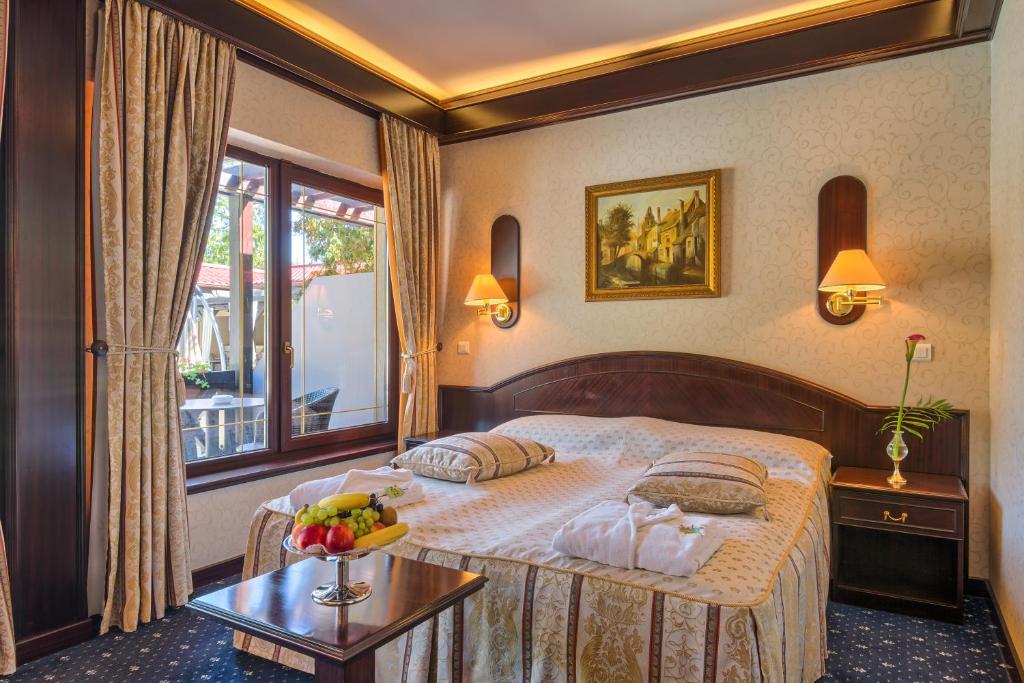 Двухместный (Стандартный двухместный номер с 1 кроватью) курортного отеля Hotel Snagov Club, Отопени