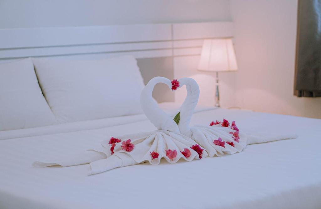 Двухместный (Двухместный номер Делюкс с 1 кроватью и боковым видом на море) отеля Vivian Hotel Mui Ne, Фантхьет