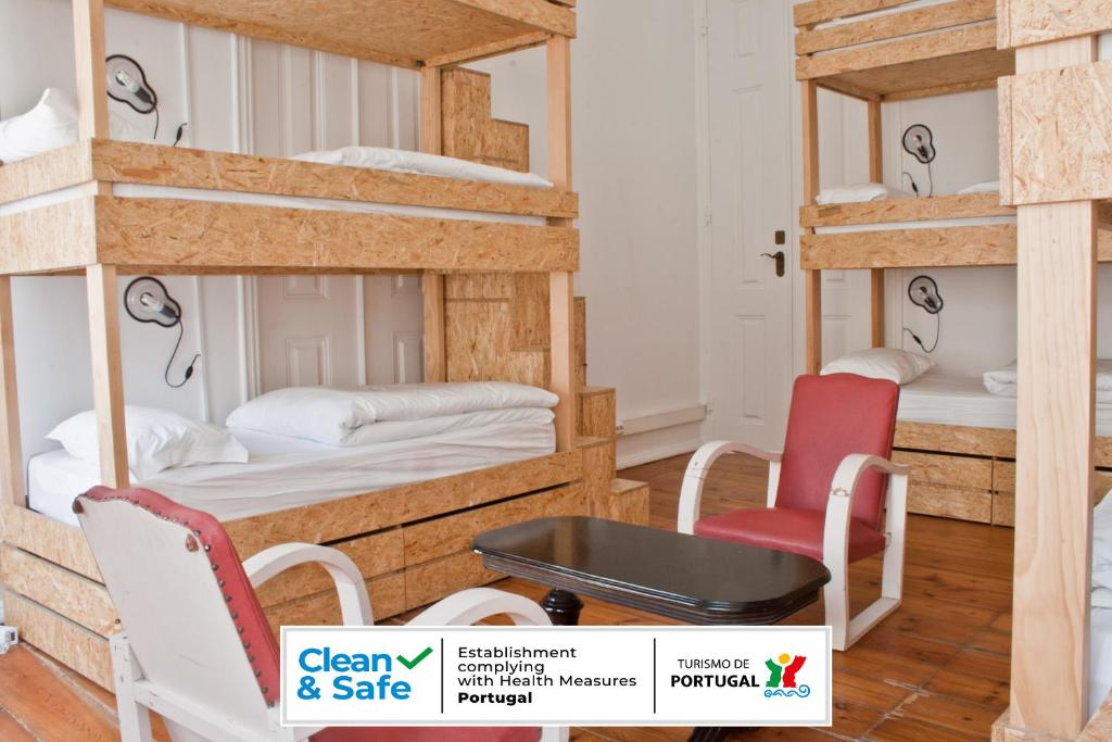 Номер (Кровать в общем 9-местом номере для мужчин и женщин) хостела The Independente Hostel & Suites, Лиссабон