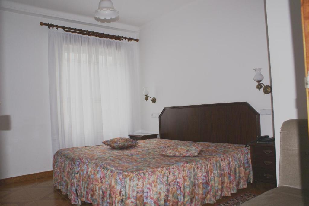 Двухместный (Двухместный номер с 2 отдельными кроватями) отеля Hotel Primavera, Монте-Риал
