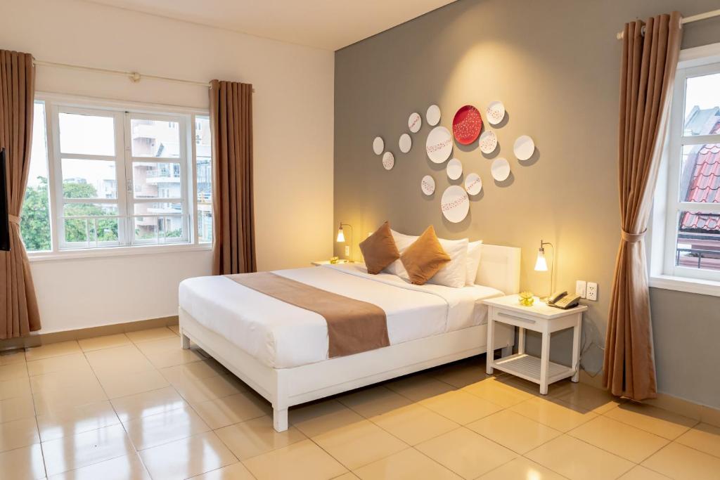 Двухместный (Представительский двухместный номер Alba с 1 кроватью и видом на город) отеля Alba Hotel, Хюэ