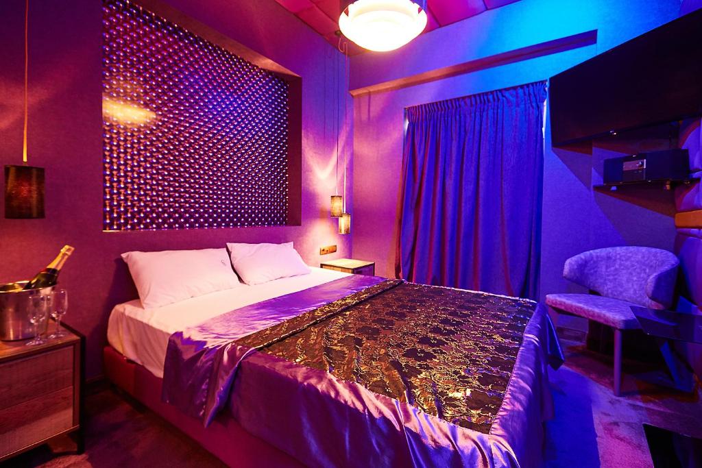Двухместный (Двухместный номер Делюкс с 1 кроватью) отеля THE CRYSTAL BLUE XAIDARI HOTEL, Пирей