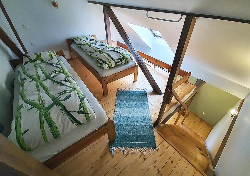 Двухместный (Двухместный номер с 2 отдельными кроватями) гостевого дома Villa Hortensia with balcony, Таллин