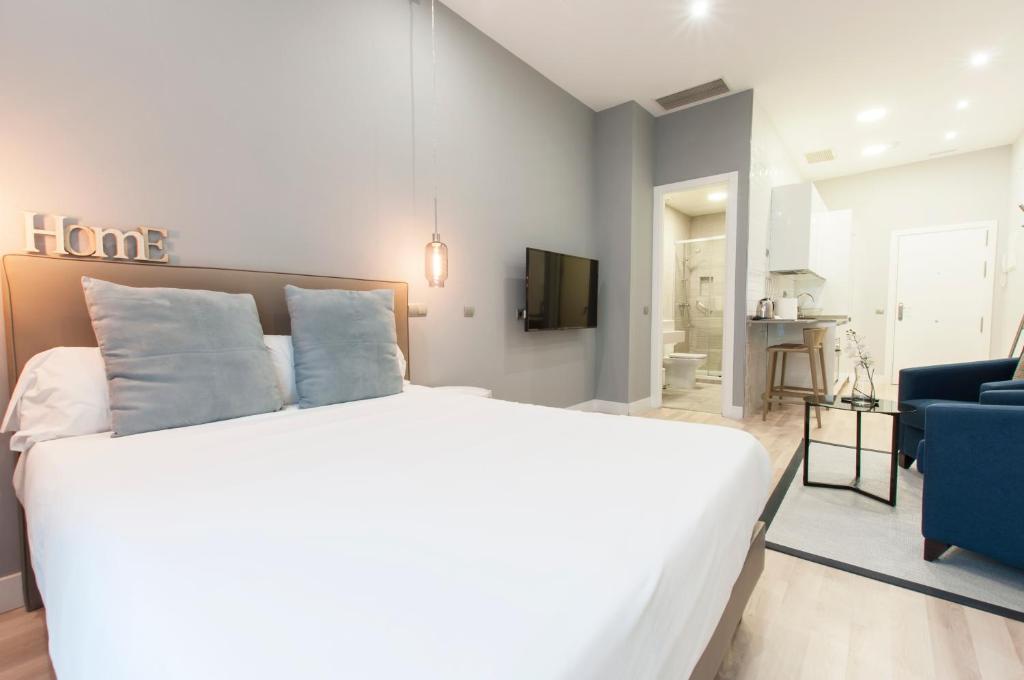 Апартаменты (Апартаменты-студио), Arenal Suites Gran Vía