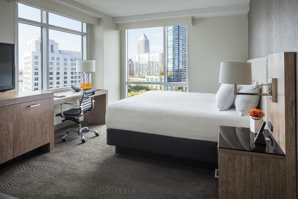 Четырехместный (Люкс с кроватью размера «king-size»), Hyatt Centric Midtown Atlanta