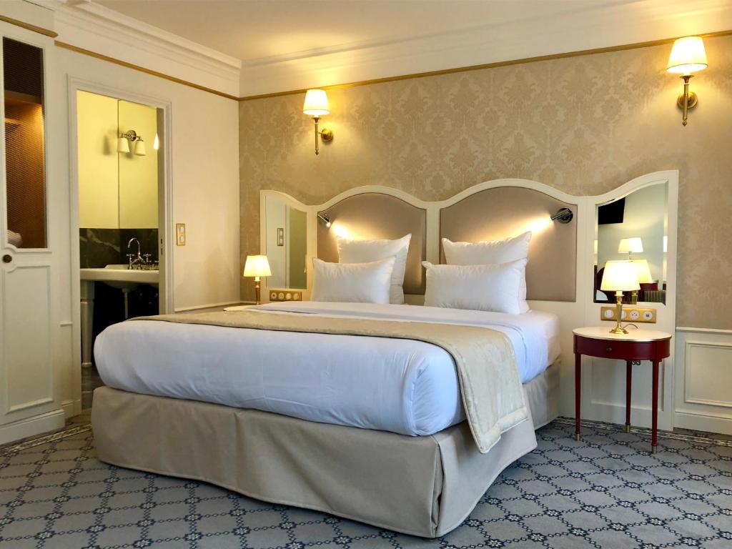 Двухместный (Двухместный номер Делюкс с 1 кроватью или 2 отдельными кроватями) отеля Hôtel Mayfair Paris, Париж