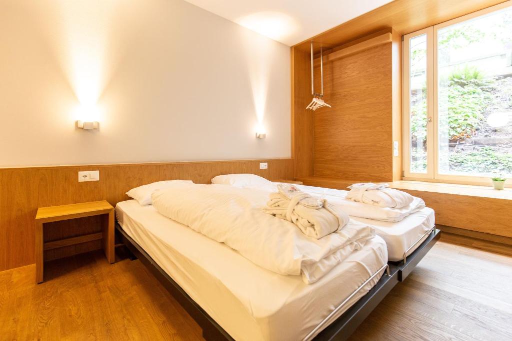 Двухместный (Easy Room up to 2 and Lounge with shared bathroom) отеля STAY@Basel SBB, Базель