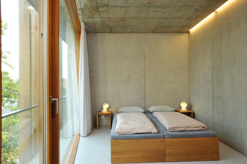Двухместный (Двухместный номер с 1 кроватью и душем) хостела Basel Youth Hostel, Базель