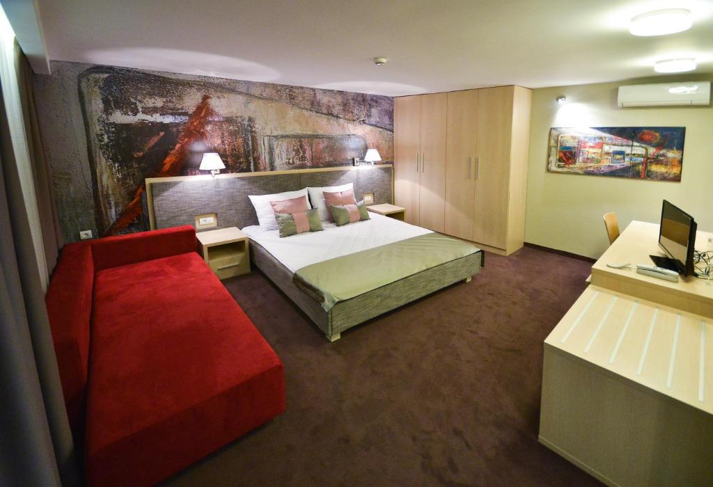 Двухместный (Двухместный номер «Комфорт» с 1 кроватью) отеля ArtLoft Garni Hotel, Ниш