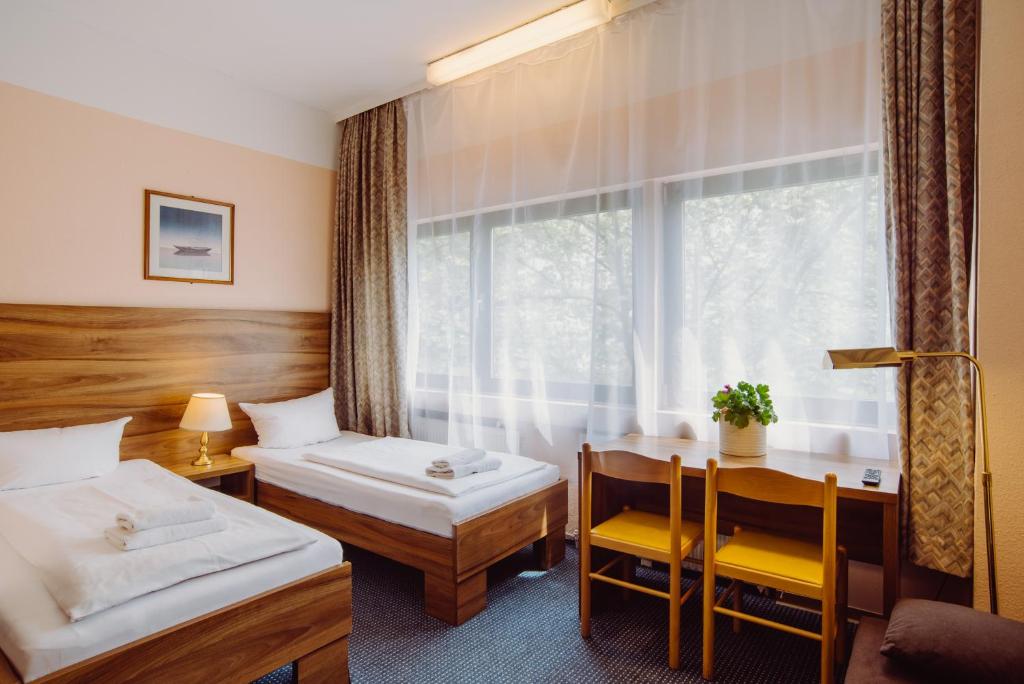 Двухместный (Двухместный номер с 2 отдельными кроватями), Alper Hotel am Potsdamer Platz