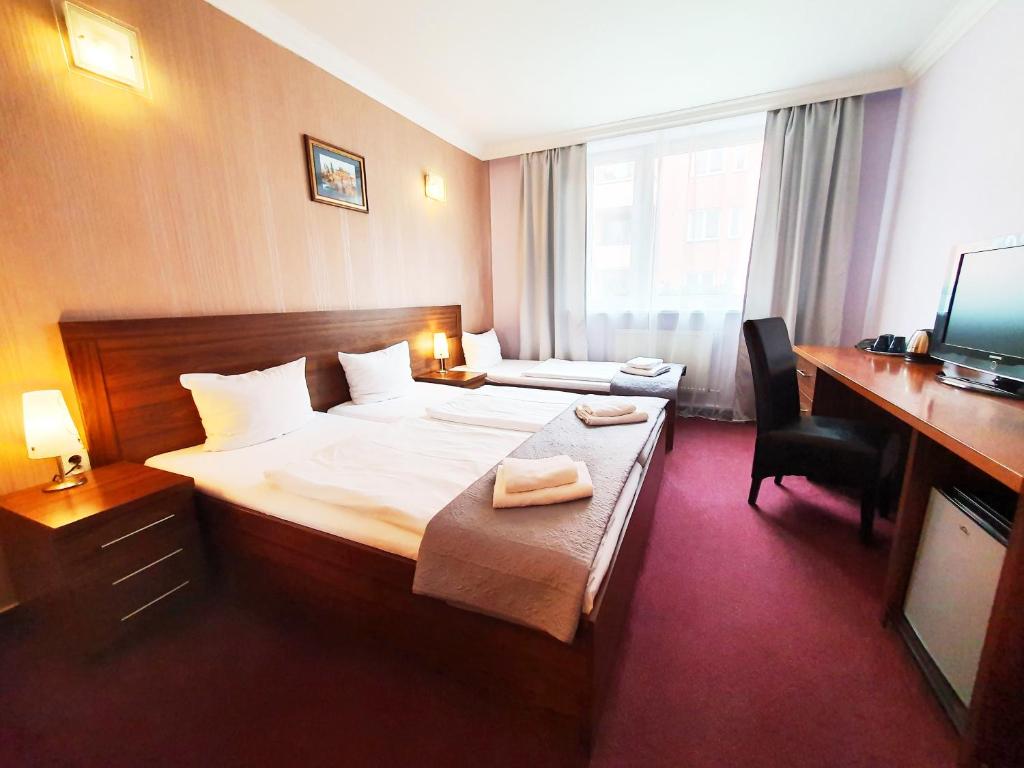 Трехместный (Двухместный номер с 1 кроватью и дополнительной кроватью (для 3 взрослых)) отеля Relax Inn, Прага