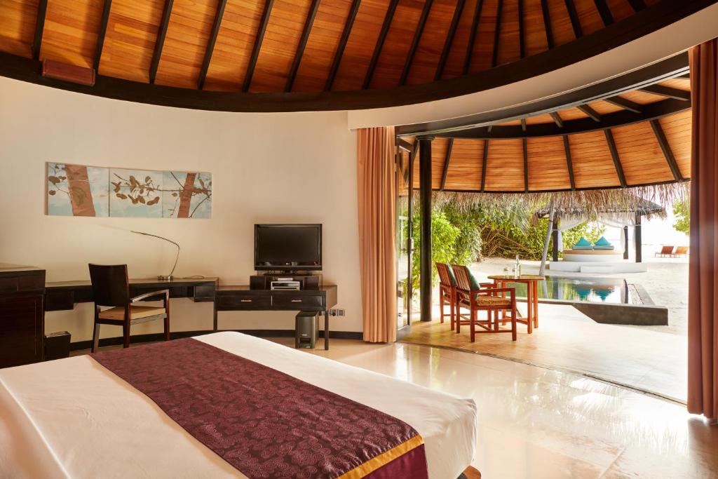 Вилла (Вилла Делюкс с собственным бассейном, рядом с пляжем) курортного отеля The Sun Siyam Iru Fushi Luxury Resort Maldives, Медафуши