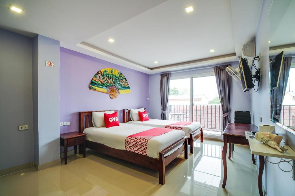 Двухместный (Просторный двухместный номер с 2 отдельными кроватями) отеля Patamnak Beach Guesthouse, Паттайя