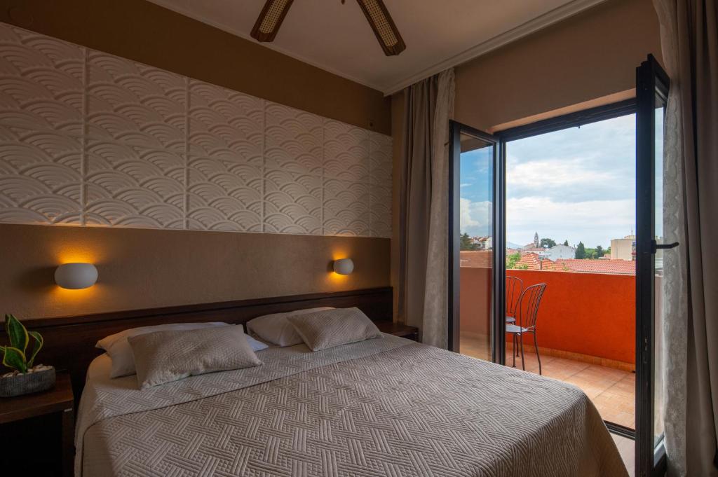 Двухместный (Бюджетный двухместный номер с 1 кроватью) отеля Villa Maimare, Биоград-на-Мору