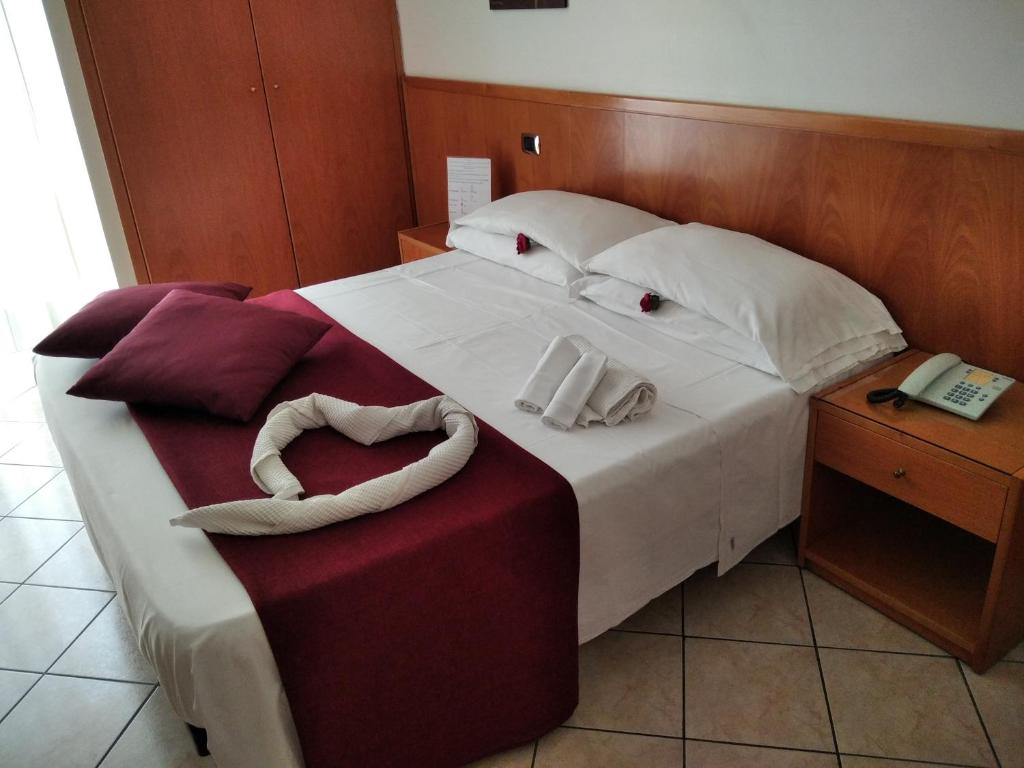 Двухместный (Двухместный номер с 1 кроватью) отеля Hotel Zara Napoli, Неаполь
