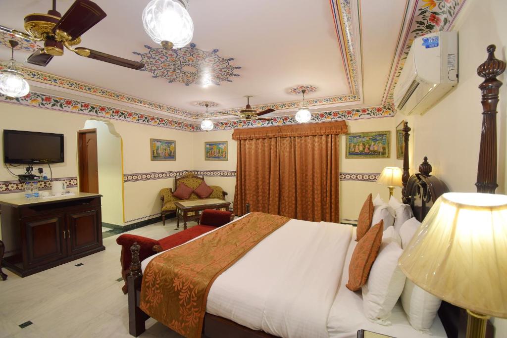 Двухместный (Royal Deluxe  Free Pick up on Arrival only from Train or Bus station), Umaid Bhawan - Heritage Style Hotel