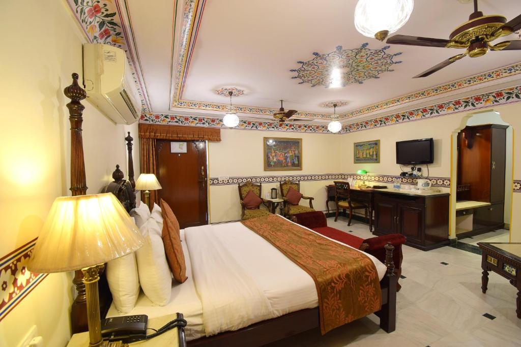 Двухместный (Royal Deluxe  Free Pick up on Arrival only from Train or Bus station), Umaid Bhawan - Heritage Style Hotel