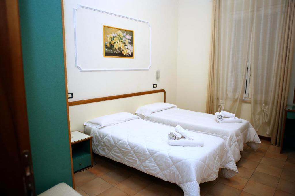 Двухместный (Двухместный номер эконом-класса с 1 кроватью или 2 отдельными кроватями) отеля Hotel La Torre, Римини