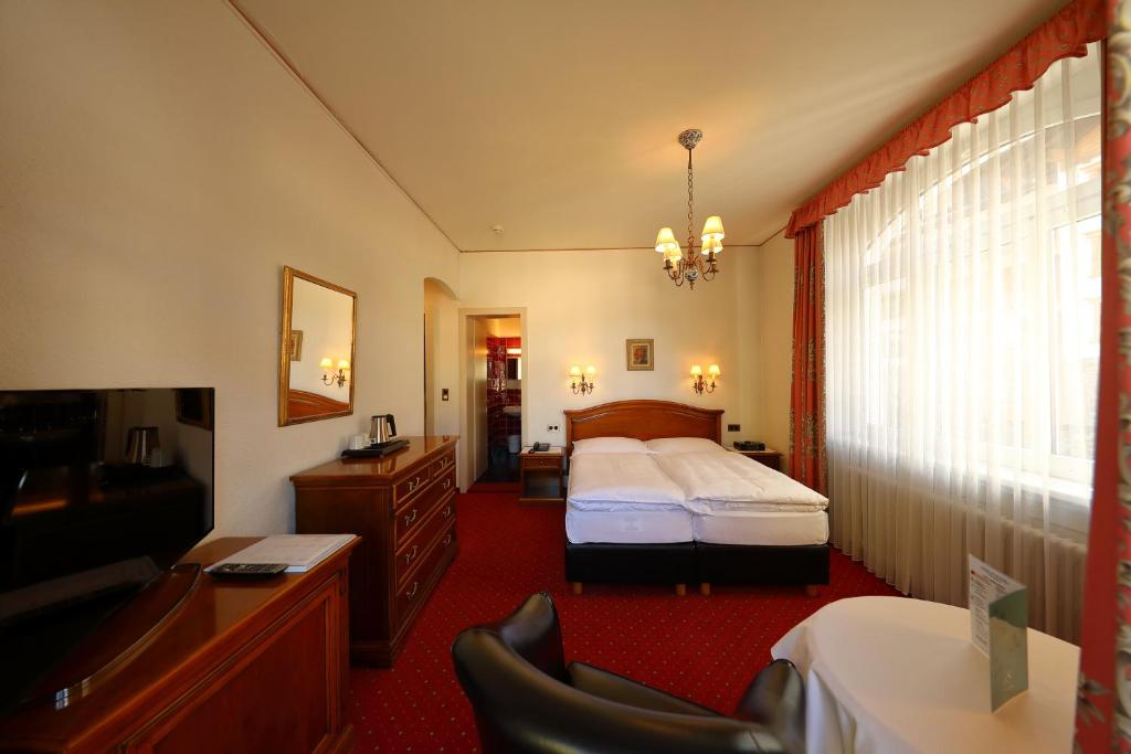 Двухместный (Двухместный номер с 1 кроватью или 2 отдельными кроватями) отеля Soldanella, Санкт-Мориц