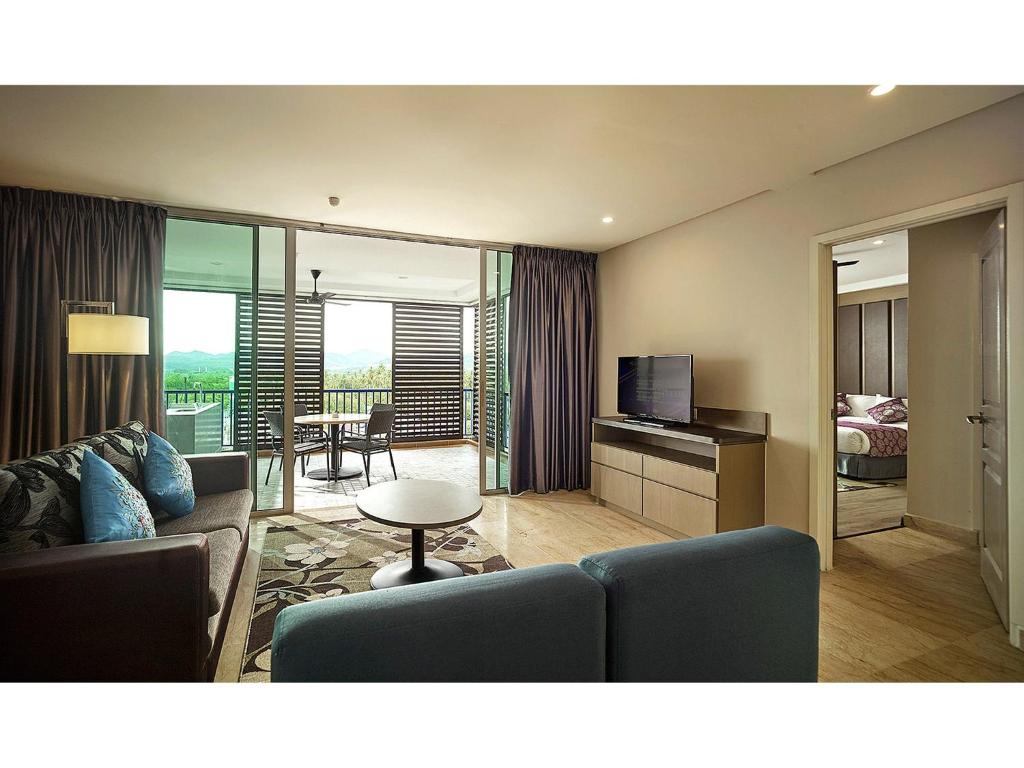 Семейный (Семейный люкс) курортного отеля Dayang Bay Resort - Hotel & Serviced Apartment, Лангкави