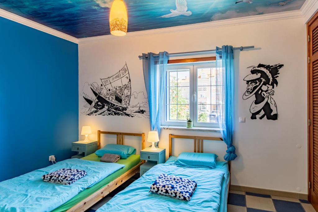 Двухместный (Двухместный номер с 2 отдельными кроватями и видом на город) хостела Captains Log House, Балеал