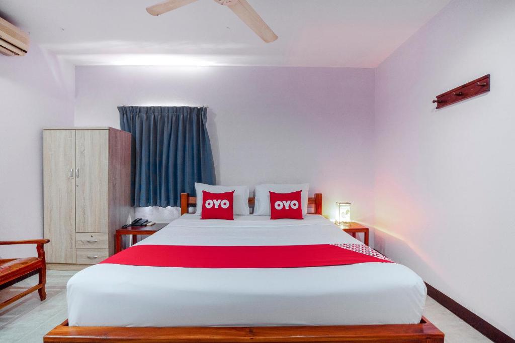Двухместный (Улучшенный двухместный номер с 1 кроватью) отеля OYO 1065 Greenery House, Паттайя