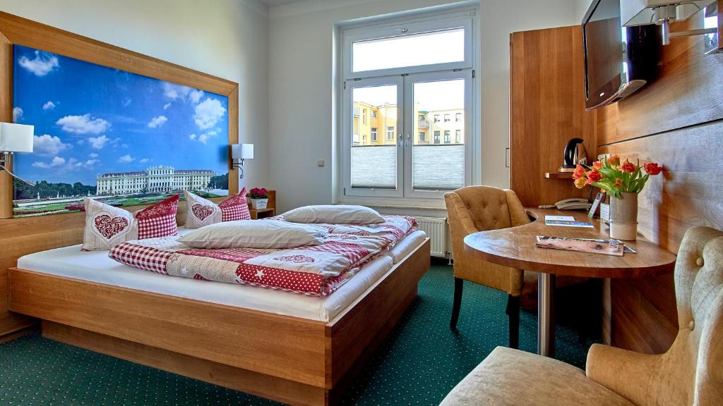 Двухместный (Comfort Double Room - railroad side), Biohotel Amadeus