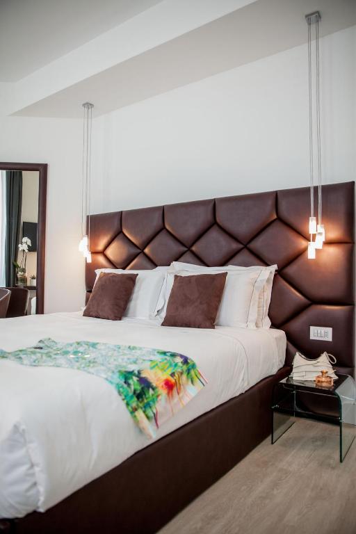 Двухместный (Улучшенный двухместный номер с 1 кроватью) отеля Miramare Luxury Guest House, Сан-Ремо