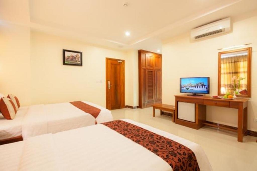Семейный (Семейный номер Делюкс) отеля Kirirom Crystal Hotel, Пномпень