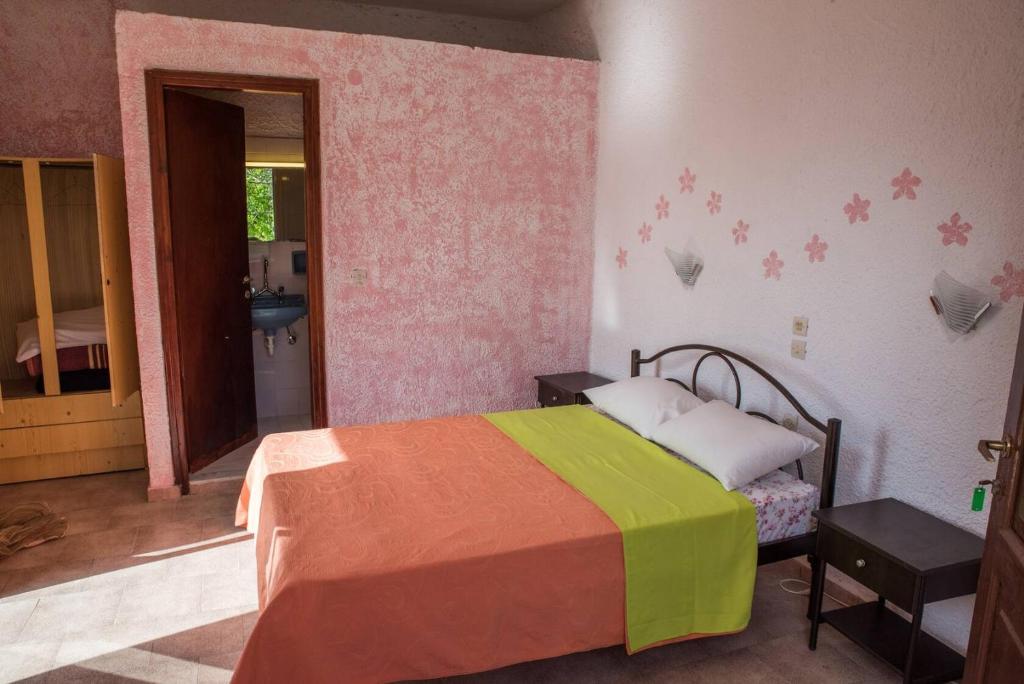 Двухместный (Двухместный номер Делюкс с 1 кроватью) отеля Madalenas B&B, Пелекас