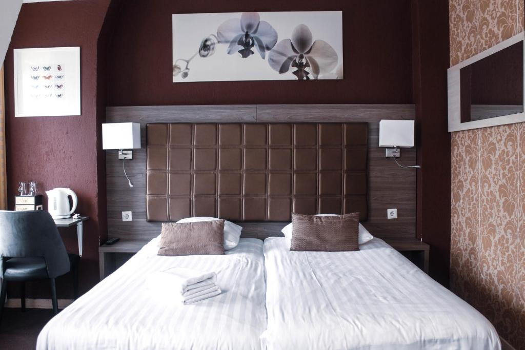 Двухместный (Классический двухместный номер с 1 кроватью или 2 отдельными кроватями, с завтраком) отеля Aadam Hotel Wilhelmina, Амстердам