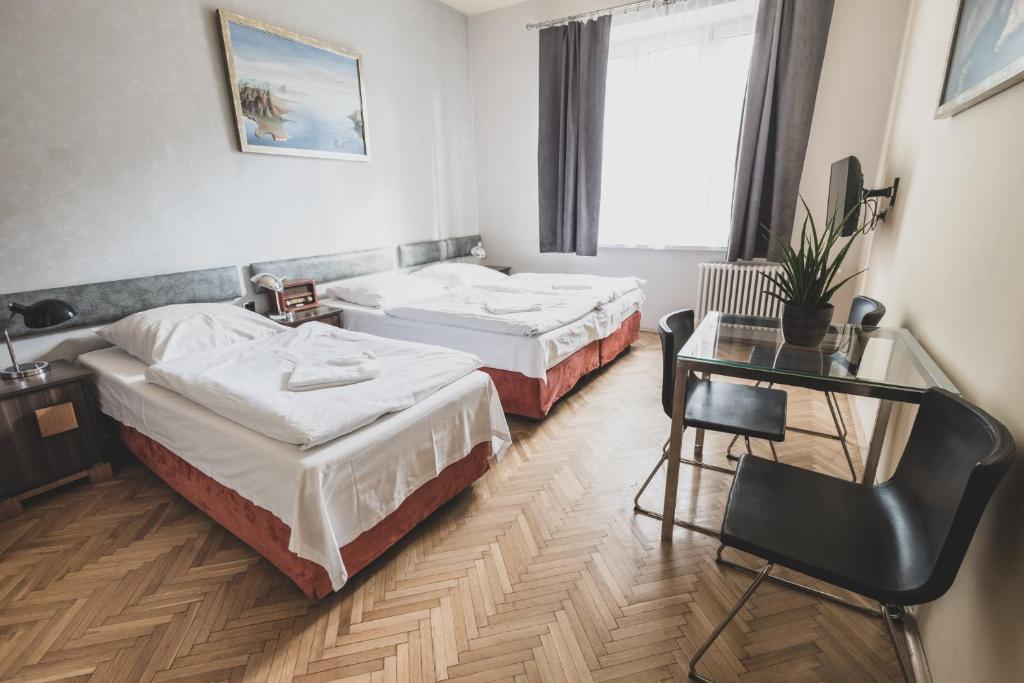 Трехместный (Трехместный номер) гостевого дома Cybulskiego Guest Rooms, Краков