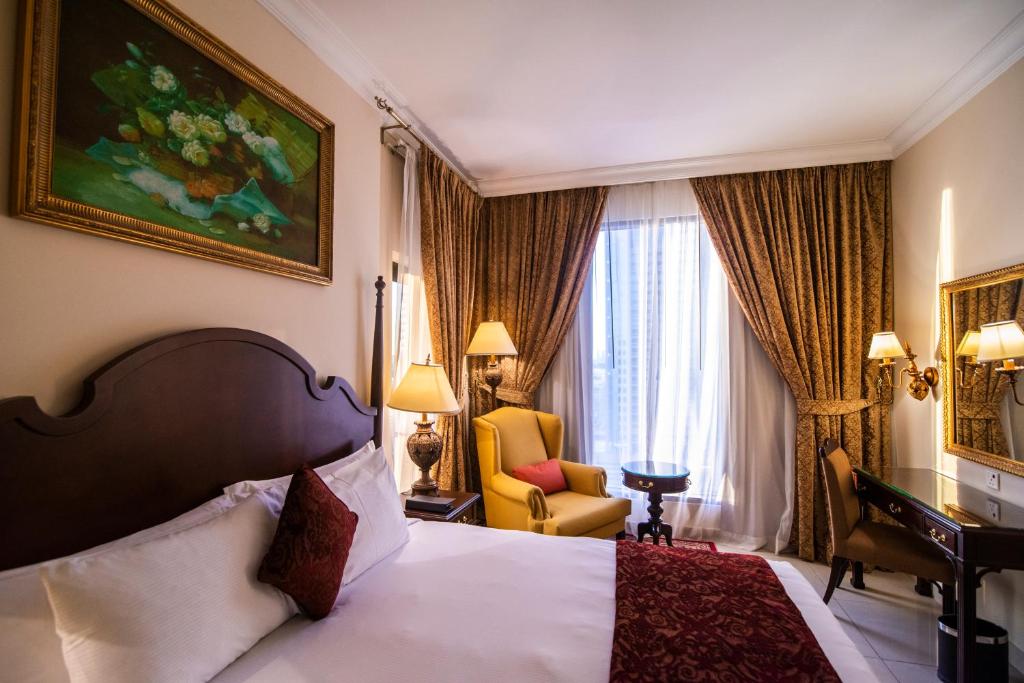 Апартаменты (Семейные апартаменты с 2 спальнями и видом на городской пейзаж) апарт-отеля Mercure Hotel Apartments Dubai Barsha Heights, Дубай
