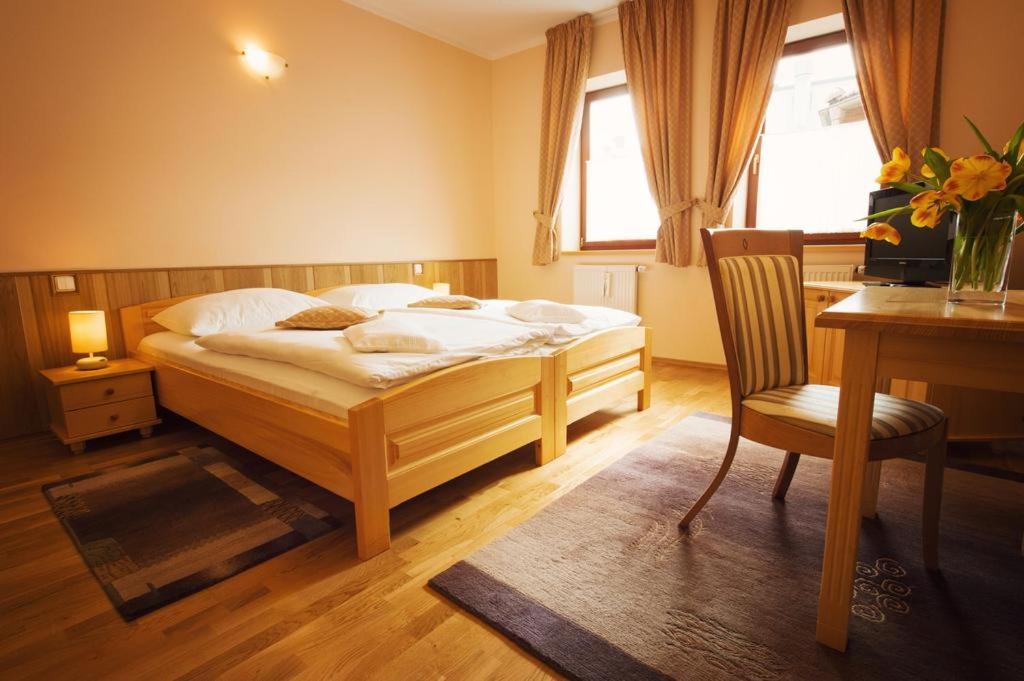 Двухместный (Двухместный номер бизнес-класса с 1 кроватью) отеля Hotel Karpatsky Dvor, Братислава