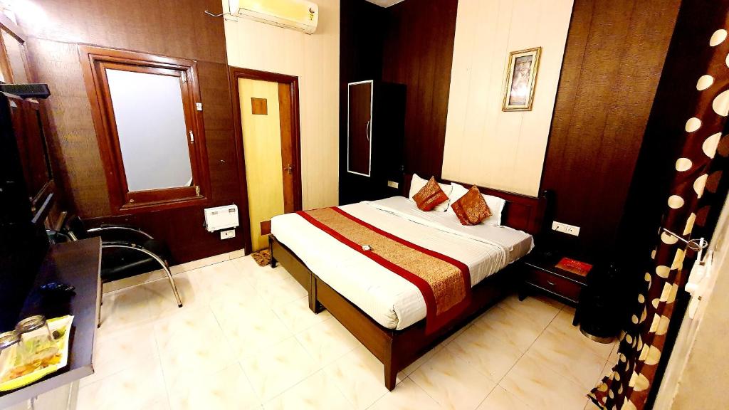 Двухместный (Двухместный номер с 1 кроватью), Hotel Amritsar Inn