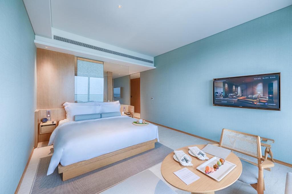 Двухместный (Premier Deluxe Double Ocean View) курортного отеля Shilla Monogram Quangnam Danang, Хойан