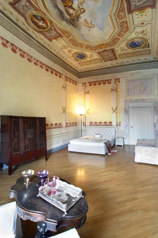 Двухместный (Двухместный номер Делюкс с 1 кроватью) отеля Palazzo Tolomei - Residenza D'Epoca, Флоренция