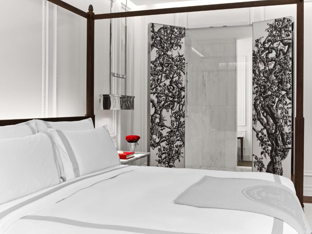 Двухместный (Номер Atelier с кроватью размера «king-size») отеля Baccarat Hotel and Residences New York, Нью-Йорк