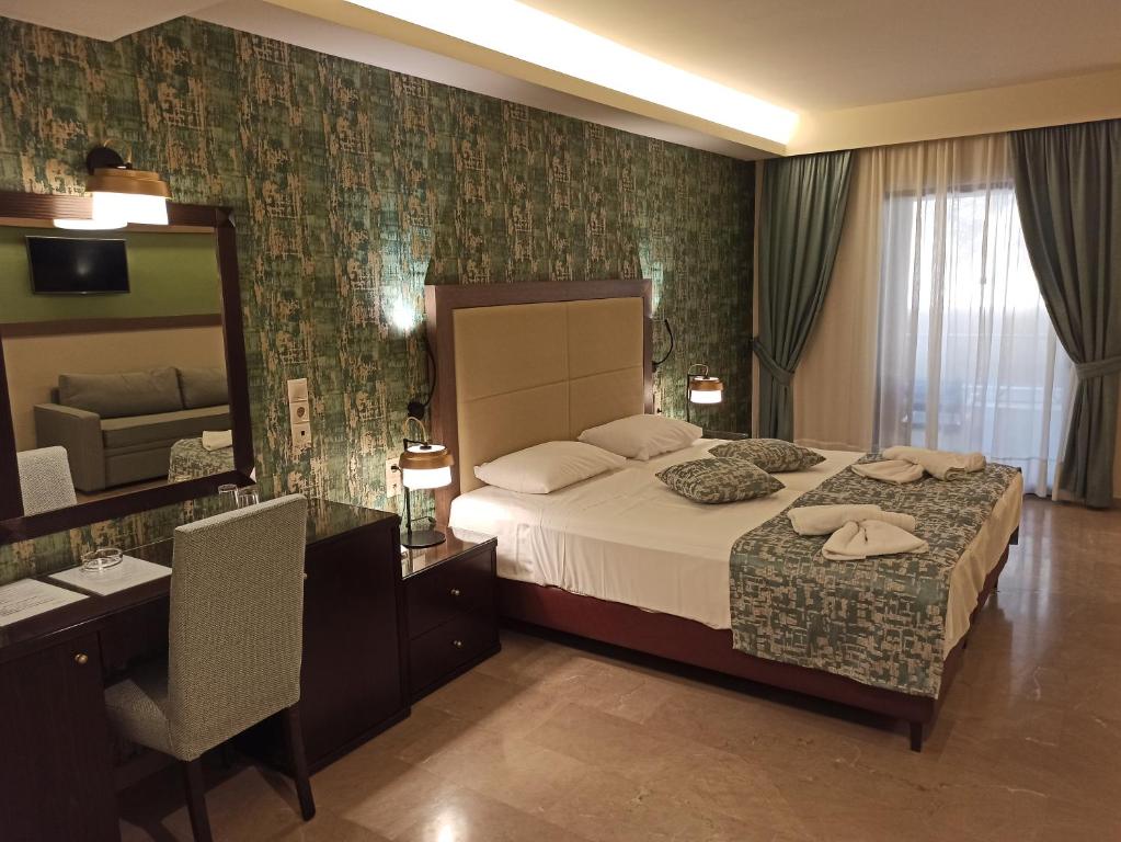 Двухместный (Двухместный номер эконом-класса с 1 кроватью или 2 отдельными кроватями) отеля King Minos Hotel, Толон