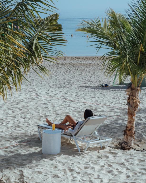 Двухместный (Предложение «Домашний отдых» по системе «все включено» (входят питание и напитки) - Номер Fairmont) курортного отеля Fairmont Fujairah Beach Resort, Дибба