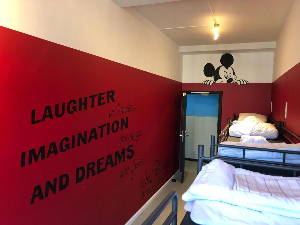 Номер (Кровать в общем 6-местном номере для женщин) хостела Antwerp City Hostel, Антверпен