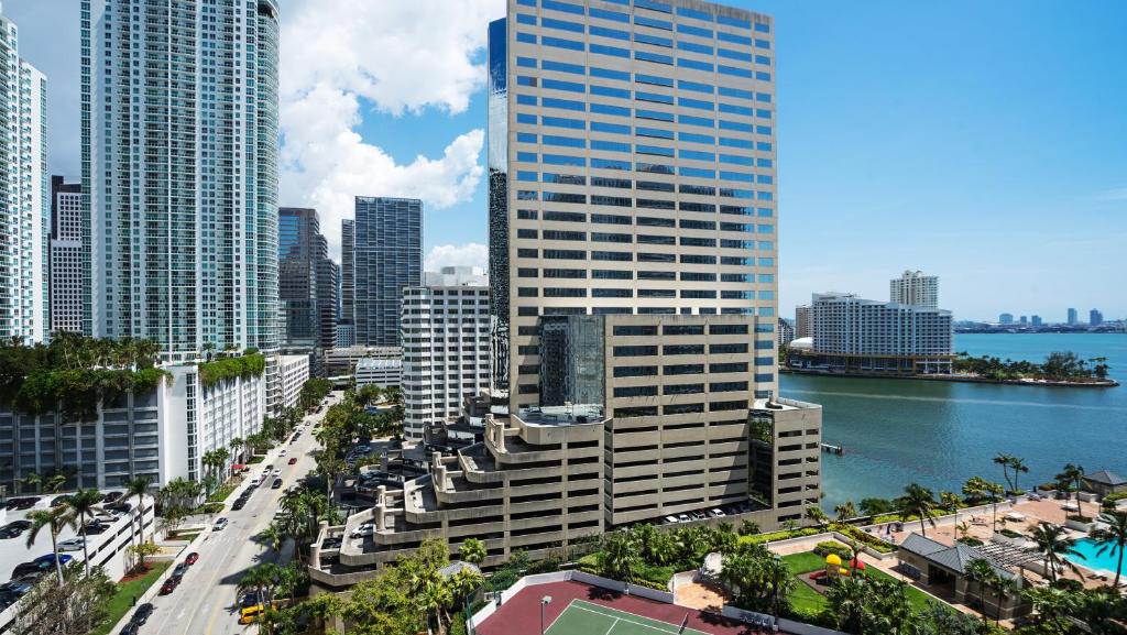 Четырехместный (Номер с 2 кроватями размера «queen-size»), Hyatt Centric Brickell Miami