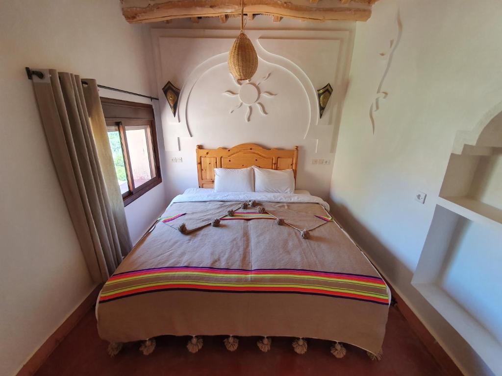 Двухместный (Двухместный номер с 1 кроватью и собственной ванной комнатой) гостевого дома Kasbah Chems, Бумальн