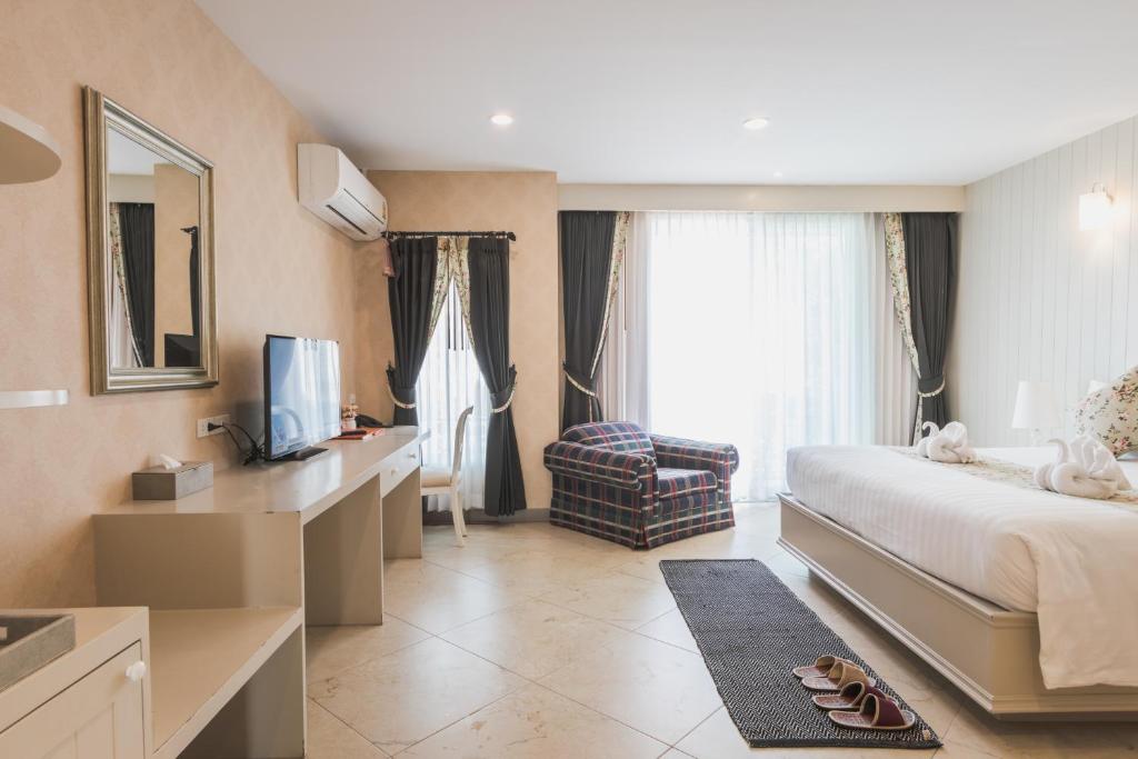 Двухместный (Двухместный номер с 1 кроватью и видом на бассейн) отеля La Villa Boutique hotel, Сакэу