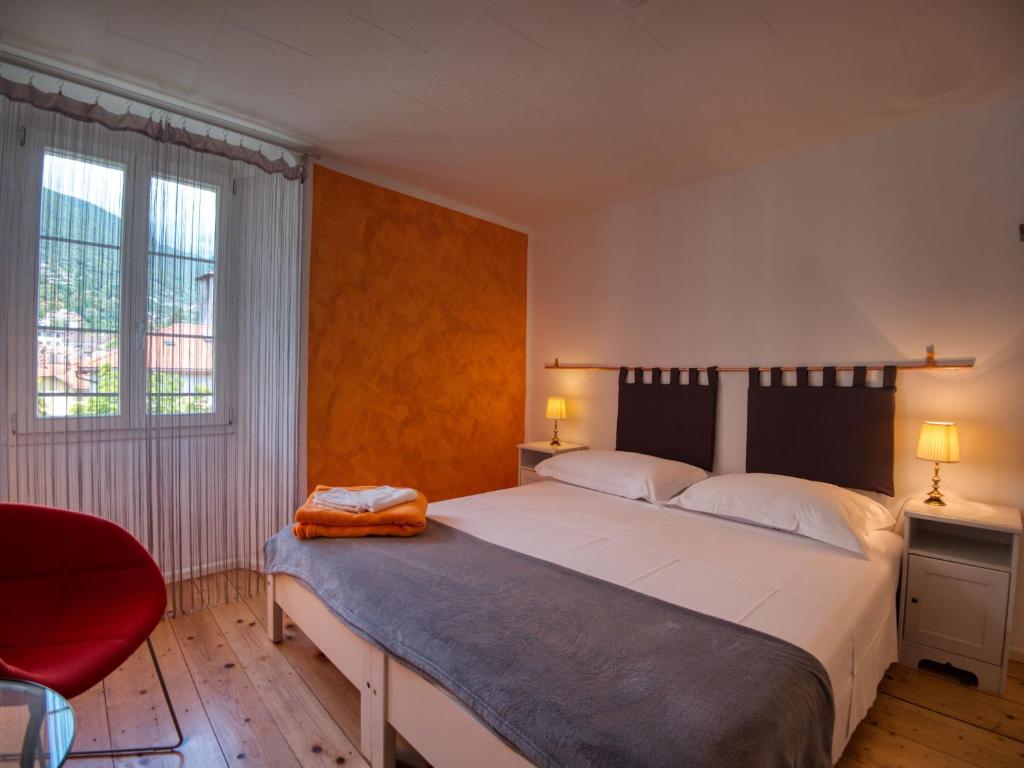 Двухместный (Двухместный номер с 1 кроватью и общей ванной комнатой) отеля Albergo Vecchia Locarno, Локарно