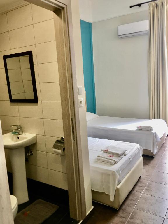 Двухместный (Двухместный номер с 1 кроватью и собственной ванной комнатой) отеля Hotel Kastoria, Салоники