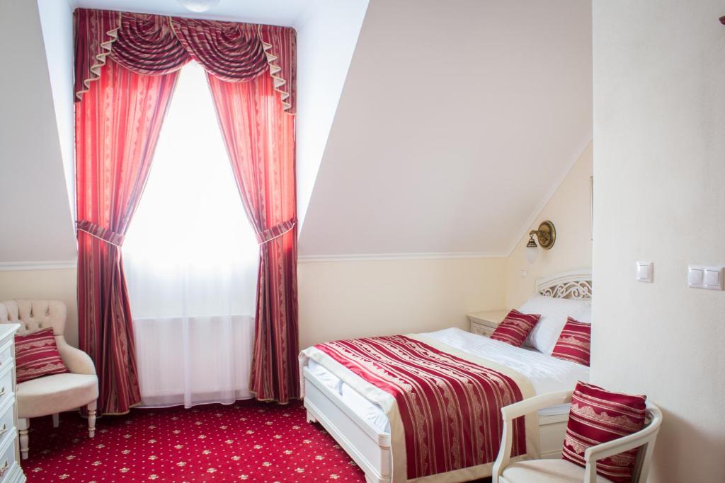Двухместный (Двухместный номер Делюкс с 1 кроватью) отеля Hotel Viliam Frano, Нитра